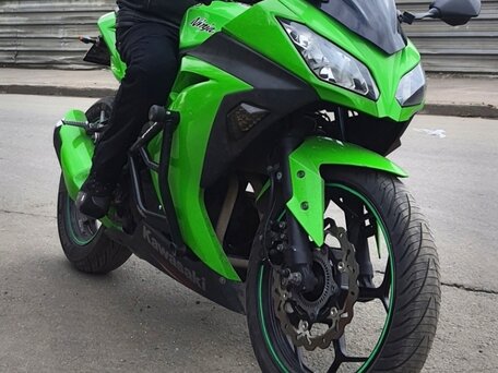 2013 Kawasaki Ninja 300, зелёный, 310000 рублей, вид 3