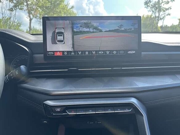 2021 Geely Vision X6 II Рестайлинг 2, белый - вид 14