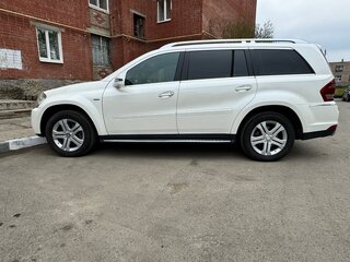 2011 Mercedes-Benz GL-Класс 350 I (X164) Рестайлинг, белый, 2000000 рублей, вид 3