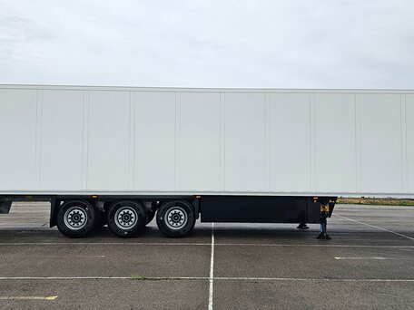 2021 Schmitz Cargobull SKO, белый, 13000000 рублей, вид 4