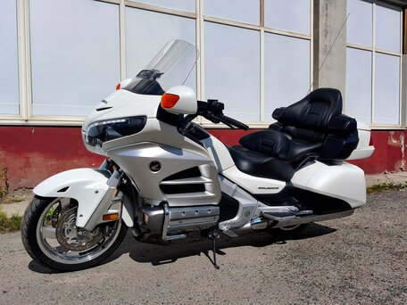 2013 Honda GL 1800 Gold Wing, белый, 1650000 рублей, вид 1