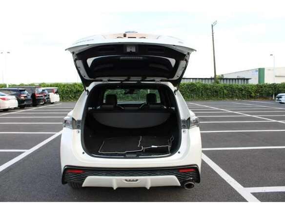 2017 Toyota Harrier III (XU60) Рестайлинг, белый, 2400000 рублей - вид 30