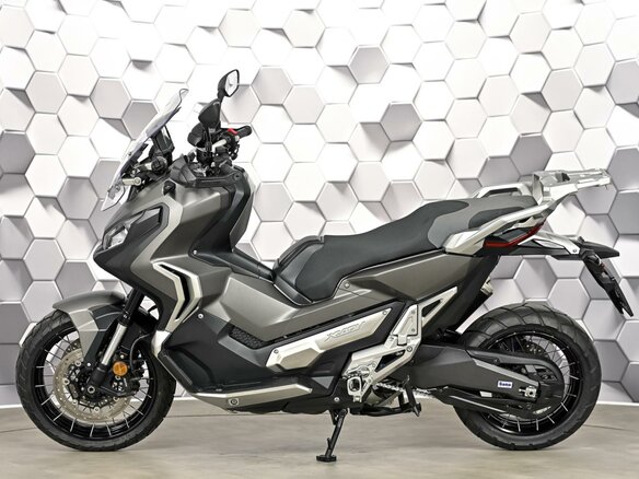 2019 Honda X-ADV, серый, 1177000 рублей - вид 3