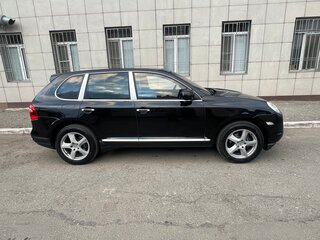 2008 Porsche Cayenne I Рестайлинг (957), чёрный, 1100000 рублей, вид 2