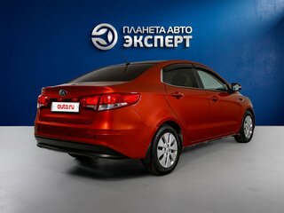 2016 Kia Rio III Рестайлинг, красный, 1140000 рублей, вид 4