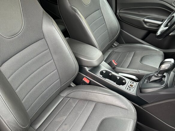 2013 Ford Kuga II, чёрный, 1100000 рублей - вид 10