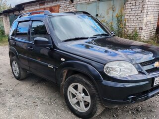 2017 Chevrolet Niva I Рестайлинг, чёрный, 660000 рублей, вид 3
