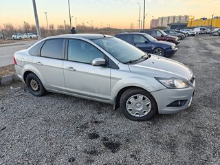 2010 Ford Focus II Рестайлинг, серебристый, 410000 рублей, вид 3