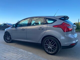 2013 Ford Focus III, серый, 930000 рублей, вид 4