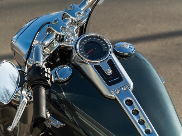 2020 Harley-Davidson Fat Boy, зелёный, 2210000 рублей - вид 12