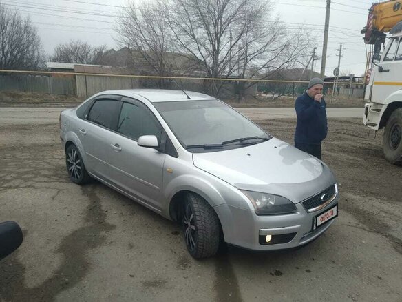 2005 Ford Focus II, серебристый - вид 5
