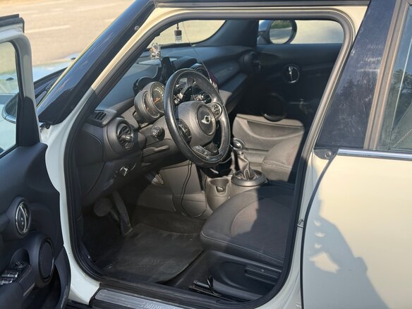 2016 Mini Hatch Cooper III (F55/F56), белый, 1450000 рублей - вид 8