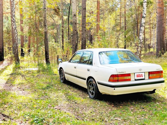 1996 Toyota Crown X (S150), белый, 780000 рублей - вид 5