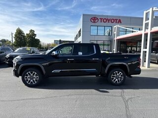 2025 Toyota Tundra CrewMax III, чёрный, 10420911 рублей, вид 4