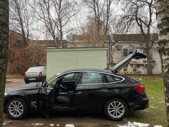 2015 BMW 3 серии Gran Turismo 320d xDrive VI (F3x), чёрный, 2420000 рублей - вид 4