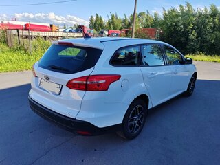 2017 Ford Focus III Рестайлинг, белый, 770000 рублей, вид 3