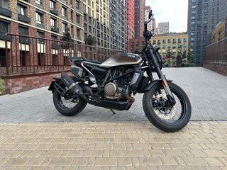2020 Husqvarna Svartpilen 701, чёрный, 990000 рублей, вид 2