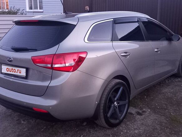 2016 Kia Ceed II Рестайлинг, серебристый, 2000000 рублей - вид 5
