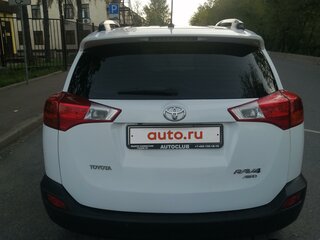 2014 Toyota RAV4 IV (XA40), белый, 1650000 рублей, вид 4