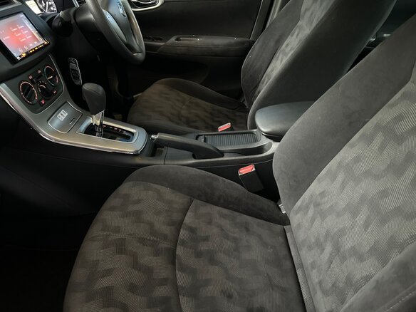 2017 Nissan Sylphy III (B17), серебристый, 1300000 рублей - вид 5