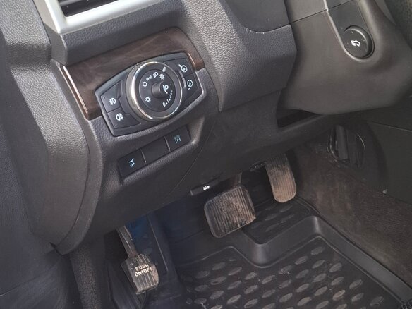 2012 Ford Explorer V, белый, 1770000 рублей - вид 28