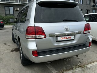 2011 Toyota Land Cruiser 200 Series, серебристый, 3800000 рублей, вид 4