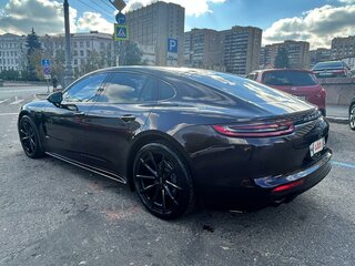 2017 Porsche Panamera 4S II, фиолетовый, 6399000 рублей, вид 4