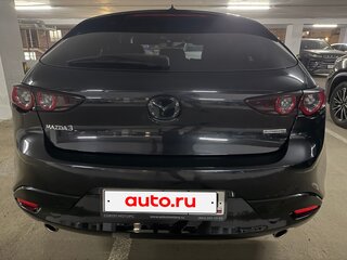 2020 Mazda 3 IV (BP), чёрный, 2000000 рублей, вид 4