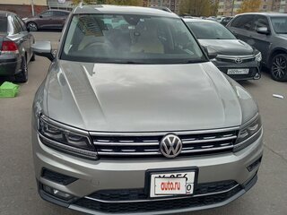 2019 Volkswagen Tiguan II, серый, 2750000 рублей, вид 5