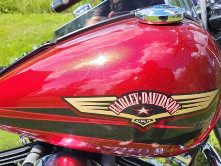 2007 Harley-Davidson Fat Boy, красный, 1500000 рублей, вид 5