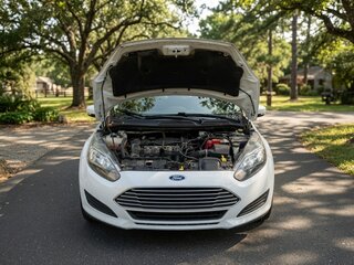 2019 Ford Fiesta Mk6 Рестайлинг, белый, 800000 рублей, вид 1