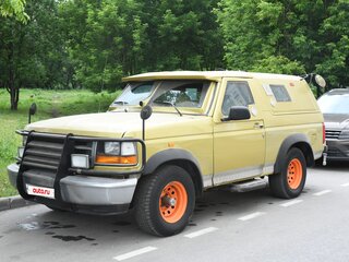 1995 Ford Bronco V, золотистый, 5000000 рублей, вид 5