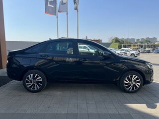 2026 Lada (ВАЗ) Vesta I Рестайлинг (NG), чёрный, 2020000 рублей, вид 4