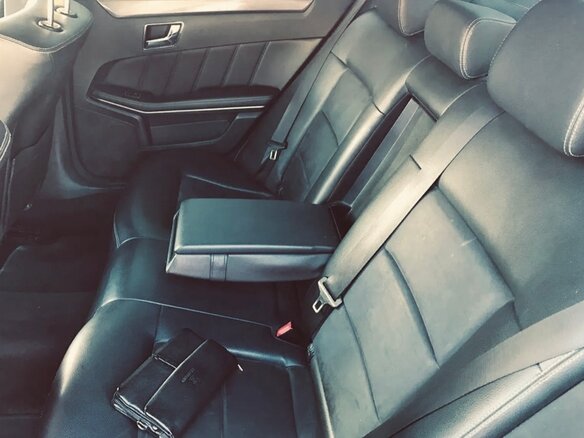 2009 Mercedes-Benz E-Класс 200 5G-Tronic IV (W212, S212, C207), чёрный, 1370000 рублей - вид 4
