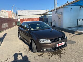 2012 Volkswagen Jetta VI, коричневый, 900000 рублей, вид 2