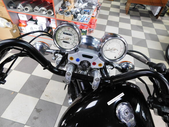 1996 Yamaha XV1100 Virago, чёрный - вид 20