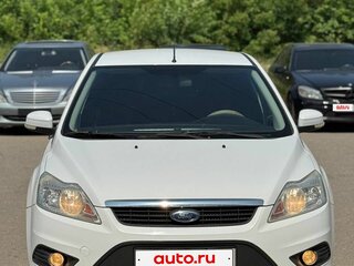 2011 Ford Focus II Рестайлинг, белый, 690000 рублей, вид 2