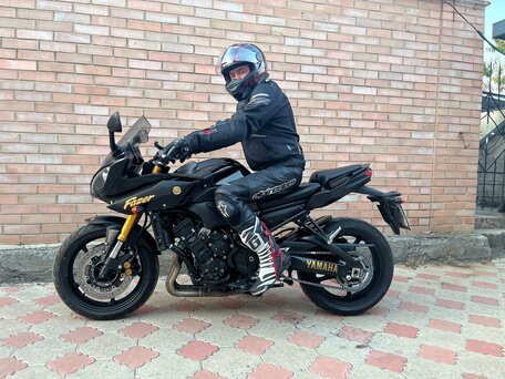 2012 Yamaha FZ8, чёрный, 800000 рублей, вид 4