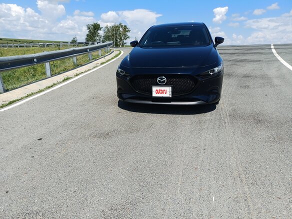 2021 Mazda 3 IV (BP), синий, 1680000 рублей - вид 3