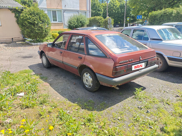 1987 Opel Ascona C, красный, 300000 рублей - вид 2