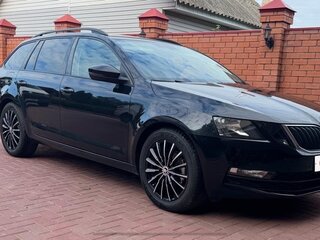 2018 Skoda Octavia III (A7) Рестайлинг, чёрный, 1850000 рублей, вид 4