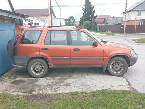 1997 Honda CR-V I, оранжевый, 650000 рублей - вид 2