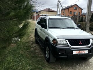2001 Mitsubishi Montero Sport I, белый, 1100000 рублей, вид 2