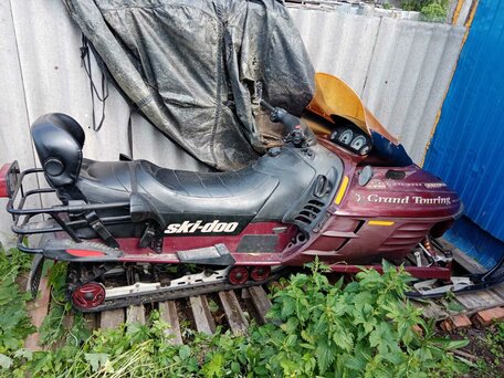 1998 Ski-Doo Expedition, красный, 500000 рублей, вид 3