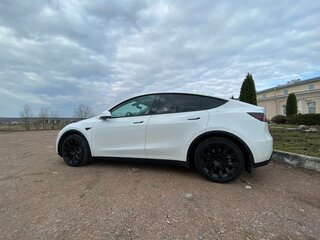 2020 Tesla Model Y Long Range I, белый, 4100000 рублей, вид 4