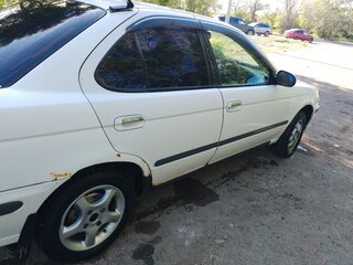 1999 Nissan Sunny B15, белый, 195000 рублей, вид 3