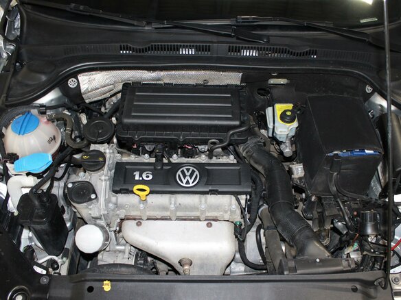2015 Volkswagen Jetta VI Рестайлинг, серебристый - вид 17