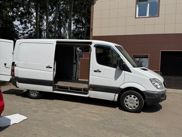 2011 Mercedes-Benz Sprinter, белый, 1850000 рублей - вид 6