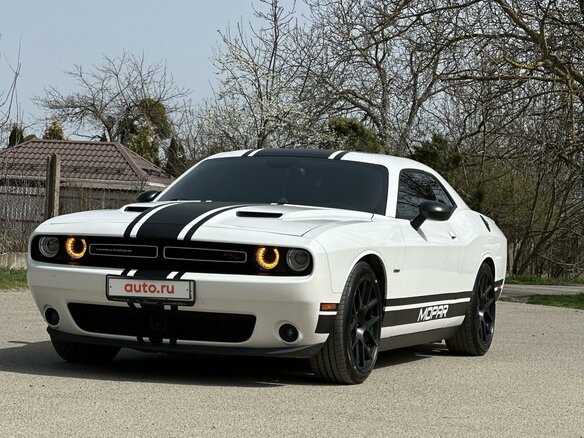 2014 Dodge Challenger R__T III Рестайлинг 2, белый, 5950000 рублей - вид 1