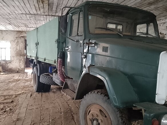 1993 ЗИЛ 4331, зелёный, 500000 рублей - вид 1